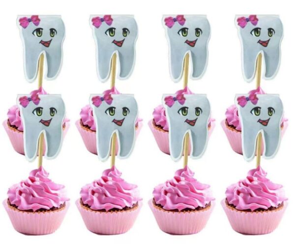 טופרים ורודים לבת - שן ראשונה