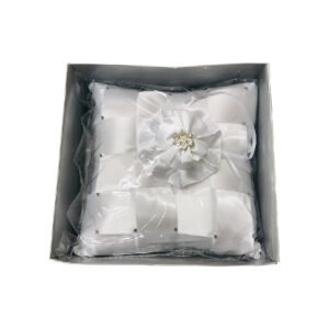 כרית לטבעות + מתקן לטבעת בקופסה