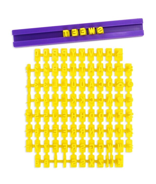 ערכת חריטת אותיות על עוגה