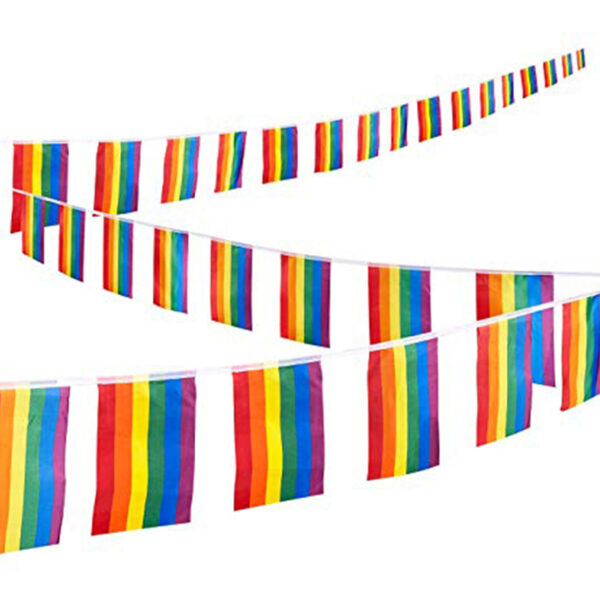 שרשרת דגלים - מצעד הגאווה